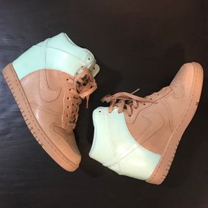 Women's Nike wedge sneakers